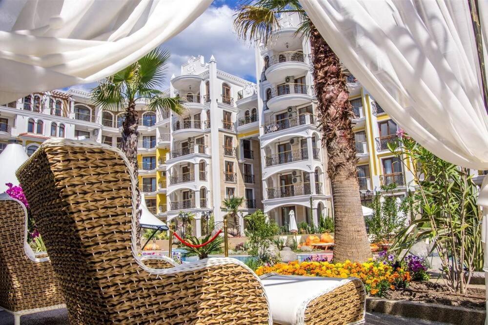 Aparthotel Monte Carlo Sluneční pobřeží Exteriér fotografie