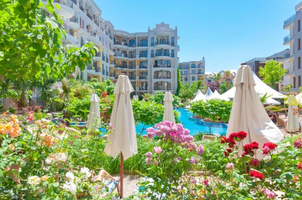 Aparthotel Monte Carlo Sluneční pobřeží Exteriér fotografie