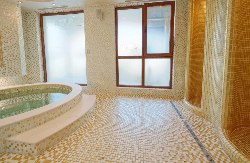 Aparthotel Monte Carlo Sluneční pobřeží Exteriér fotografie